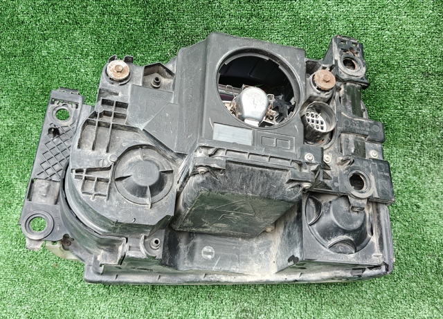 LAND ROVER XBC500402 Фара правая в наличии Тернополь