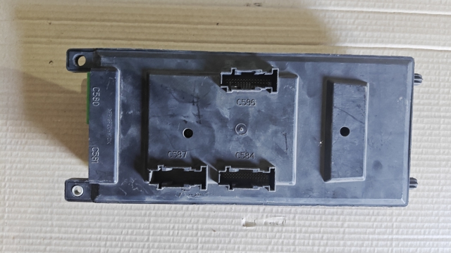 YQE500300 LAND ROVER купить в Черновцы