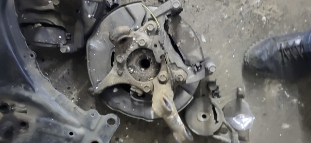 4355042010 TOYOTA Ступица передняя купить в Ровно