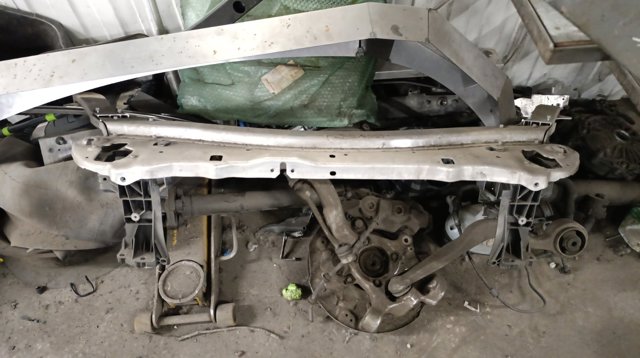 Укрепления для радиаторов A2136206300 MERCEDES