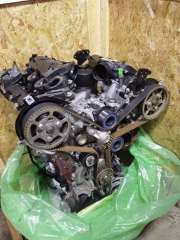 Блок цилиндров LR082722 LAND ROVER