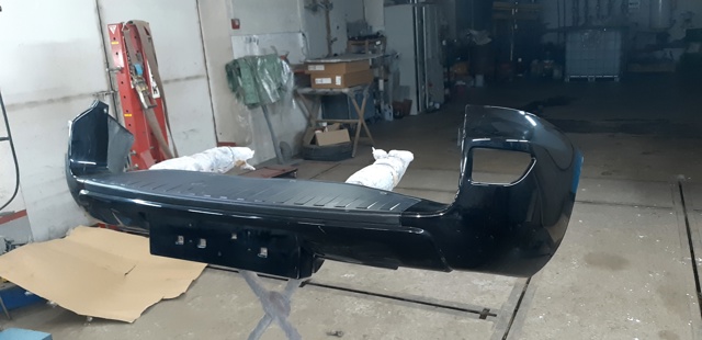 Бампер задний 5215942170 TOYOTA