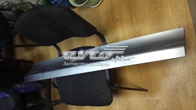 HONDA 74895SWWE01ZE Накладка крышки багажника в наличии Запорожье