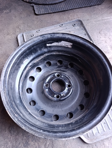 FORD 1064104 Диски колесные стальные (штампованные) в наличии Ирпень