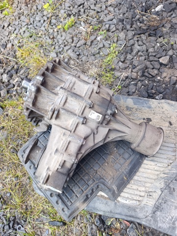 Межосевой дифференциал 33100VK400 NISSAN