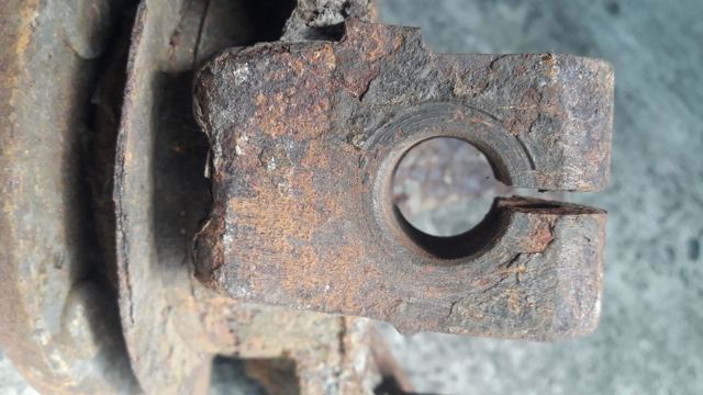 HYUNDAI 5171626100 Цапфа передняя правая в наличии Украина