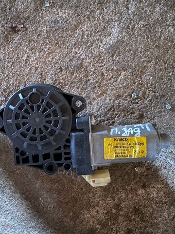 Мотор стеклоподъемника двери передней, правой 824602F000 HYUNDAI