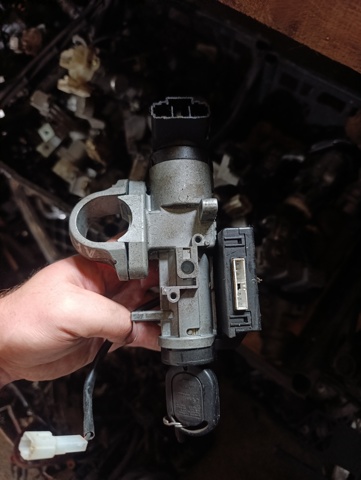 Замок зажигания 96261298 GM