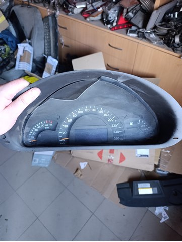 Щиток приборов A2035403511 MERCEDES