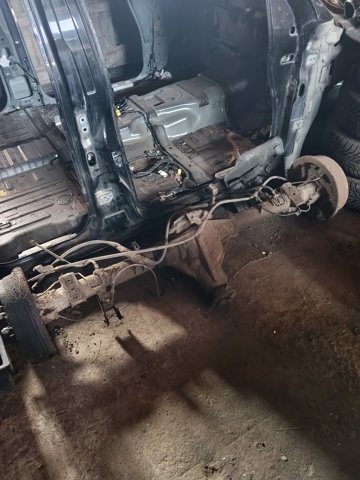 Мост средний в сборе D3003EB062 NISSAN