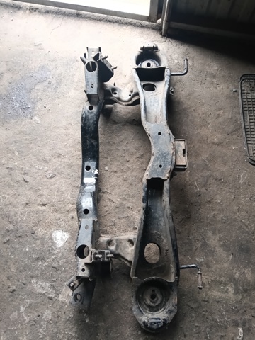 E22728800B MAZDA Балка задней подвески (подрамник) купить в Житомир