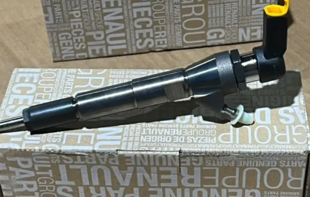 Форсунки 1660000Q1R NISSAN