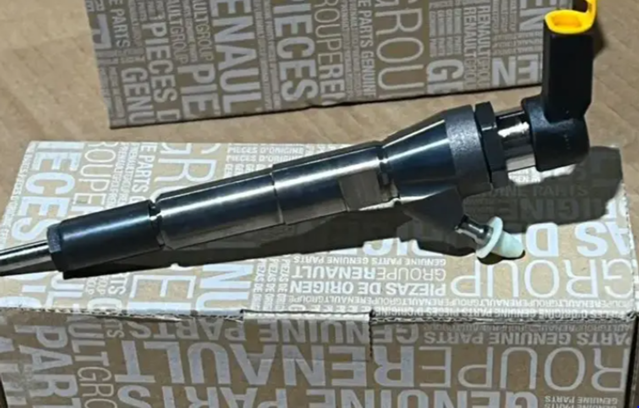 Форсунка дизельная в сборе 8200903034 RENAULT