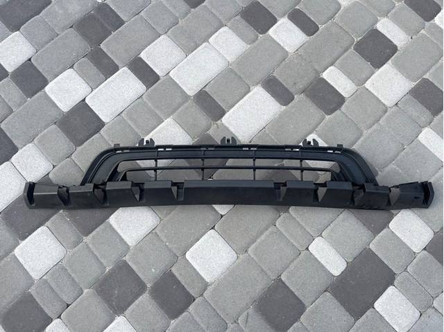 51117296819 Решетка бампера переднего центральная купить Чернигов