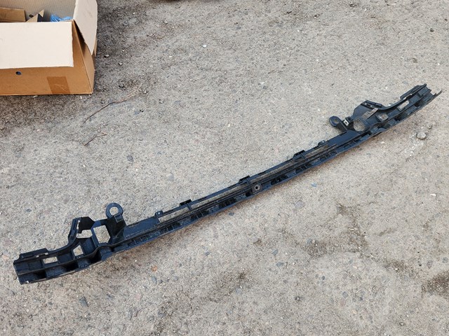 MERCEDES A2138852500 Кронштейн бампера переднего центральный в наличии Черновцы