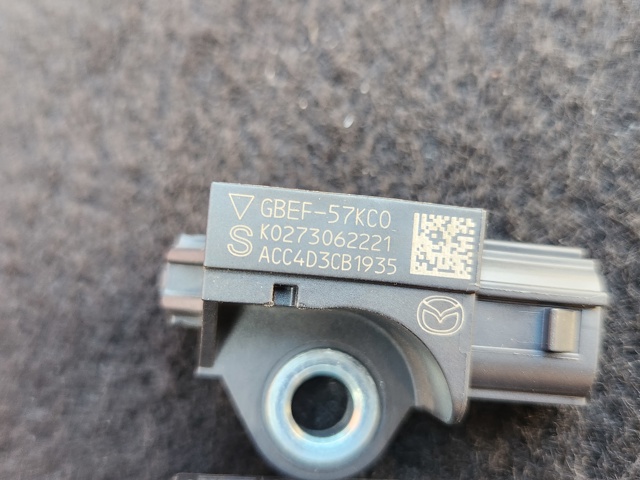 MAZDA GBEF57KC0 Датчик удара в наличии Полтава
