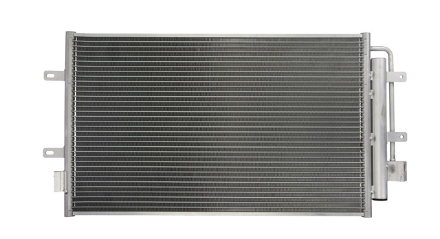 Радиатор кондиционера AC826467 MAXGEAR