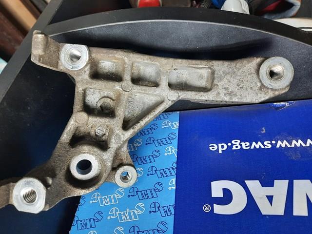 Кронштейн компрессора кондиционера 11910AM600 NISSAN