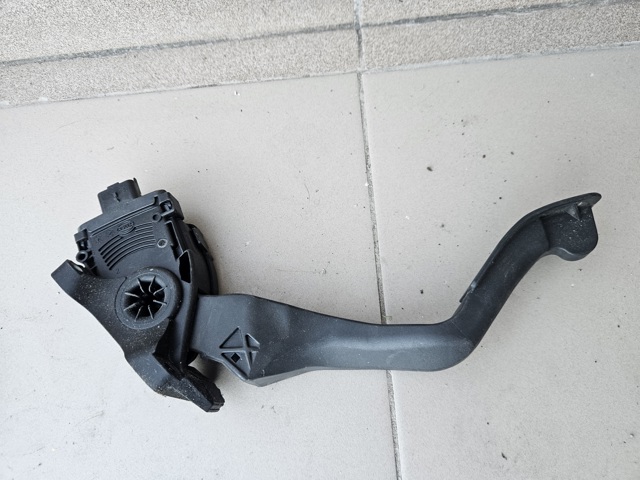 Педаль акселератора 1601T5 PEUGEOT