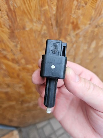 25320WL000 Датчик стоп сигнала купить Киев