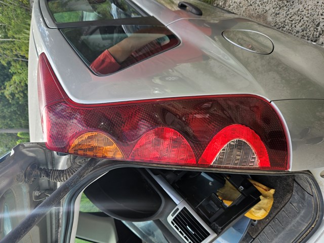 Правый стоп 26550BH00A NISSAN