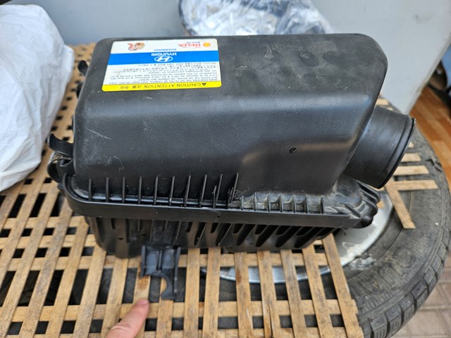 Корпус воздушного фильтра в сборе 281101C700 HYUNDAI