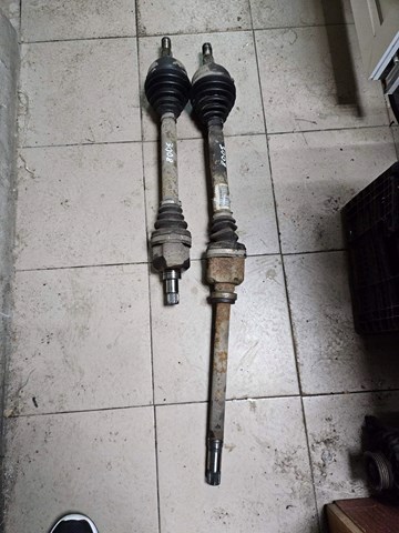 Полуось передняя левая 3272PZ PEUGEOT