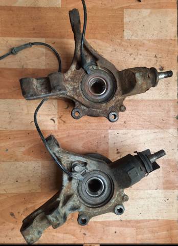 Цапфа поворотного кулака 364684 PEUGEOT