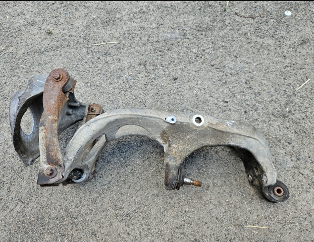 Корпус переднего поворотного кулака, левого 365604 PEUGEOT
