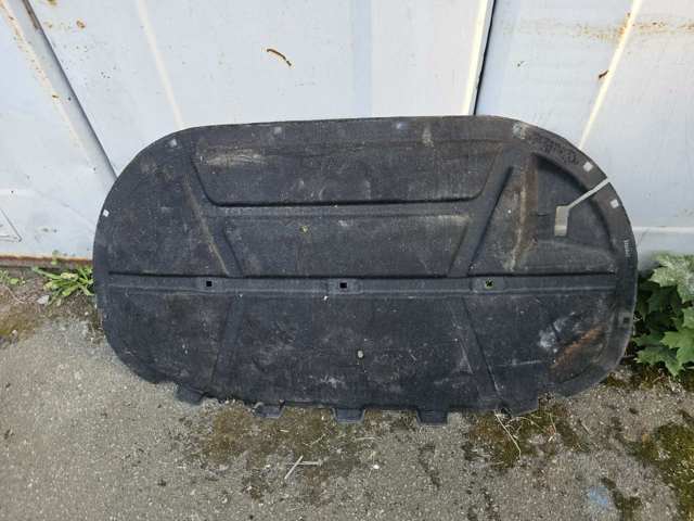 Подкладка-капот Volkswagen Passat B8