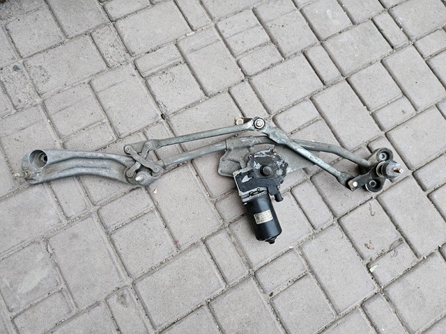 Мотор стеклоочистителя стекла (трапеции) 404202 VALEO