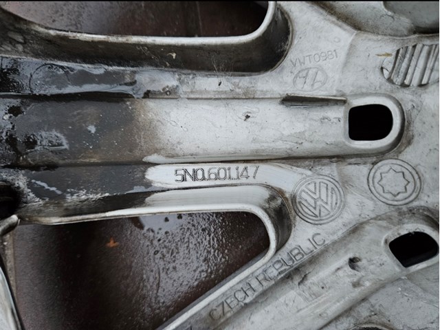VAG 5N0601147VZN Колпаки в наличии Павлоград
