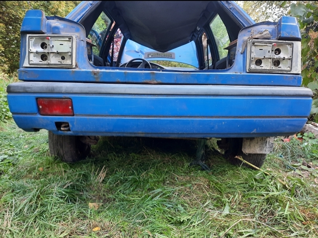 Задний бампер 6001545920 RENAULT