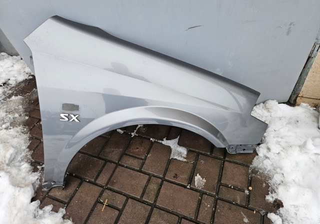 Правое крыло 63100AV630 NISSAN
