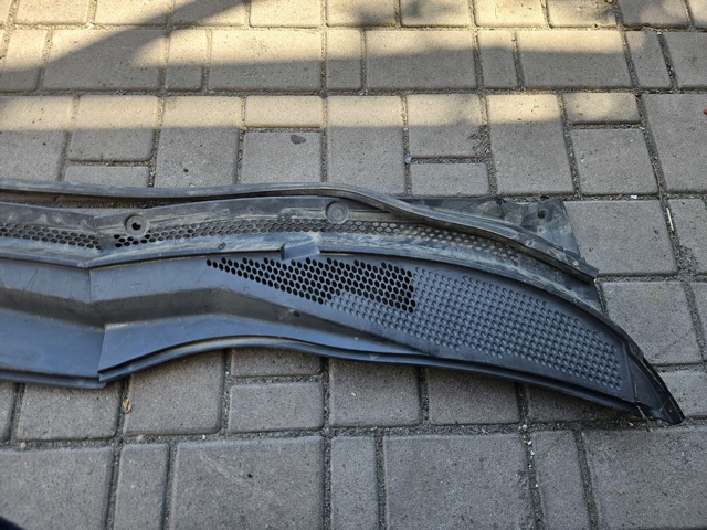 Жабо, правое 66862AU310 NISSAN
