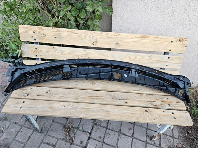 66862AX700 NISSAN Решетка дворников купить в Ирпень