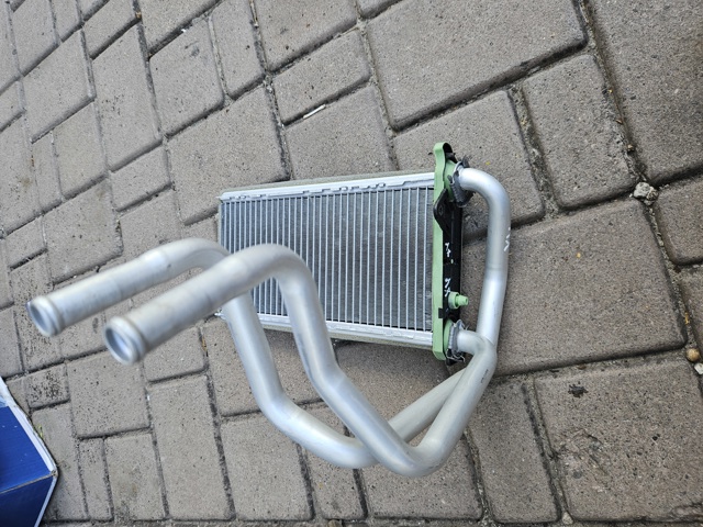 Радиатор отопителя салона 72130FG000 SUBARU