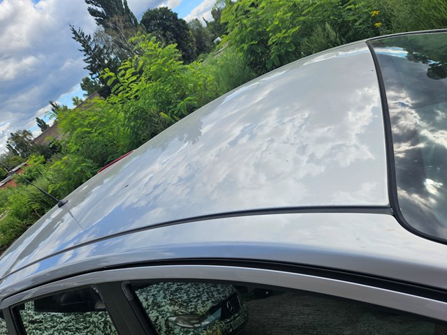 Молдинг крыши, правый 738529U000 NISSAN