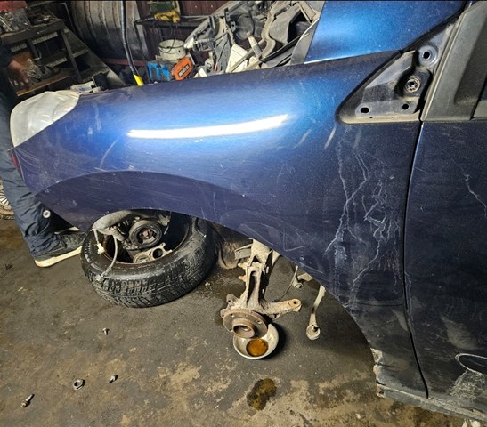 Крыло переднее левое 7840W1 PEUGEOT