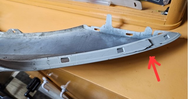7841Z1 Крыло переднее правое купить Житомир