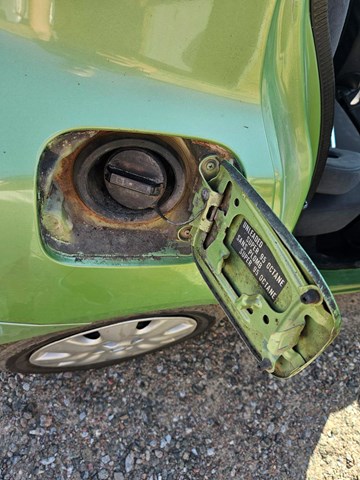 Лючок б/бака 78830AX005 NISSAN