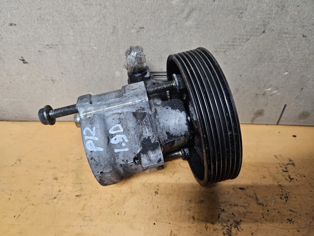 Помпа ГУР 8200100082 RENAULT