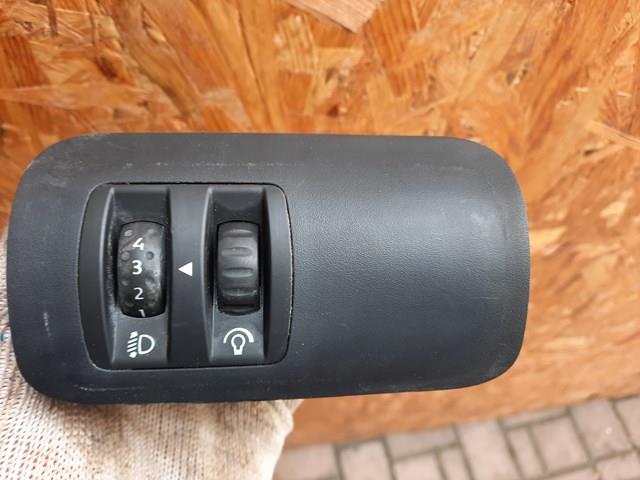 Кнопка корректора фар 8200121805 RENAULT