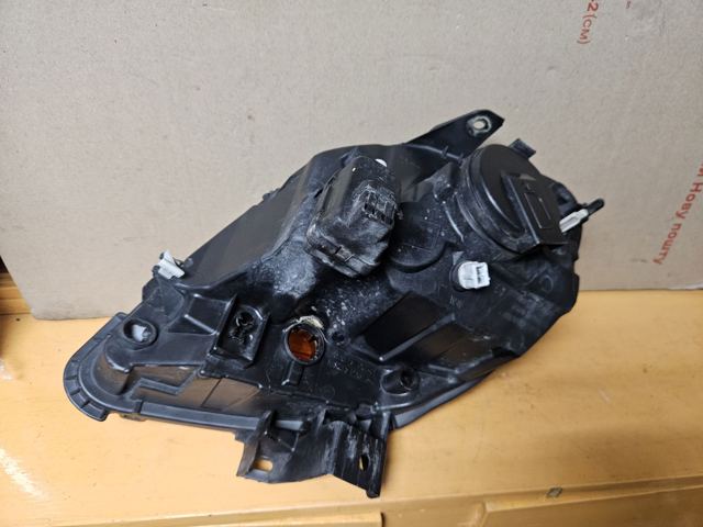 8200150618 RENAULT Правая фара купить в Ровно