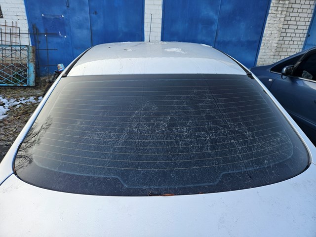 Стекло заднее 8345C3 PEUGEOT