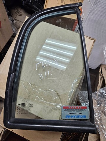 Уголок задней правой двери 834611C010 HYUNDAI