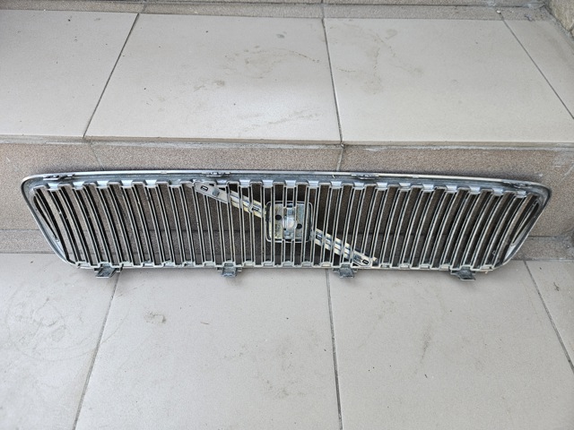8678680 VOLVO Решетка радиатора купить в Одесса
