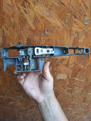 Держатель наружной ручки двери, передней правой 910969 PEUGEOT