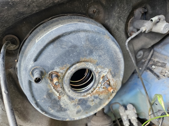 Вакуумный усилитель тормозов 96418864 GM
