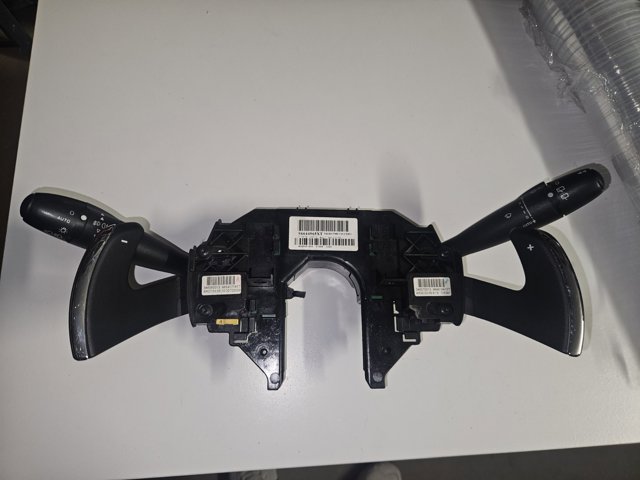 Переключатель подрулевой 96644965XT PEUGEOT
